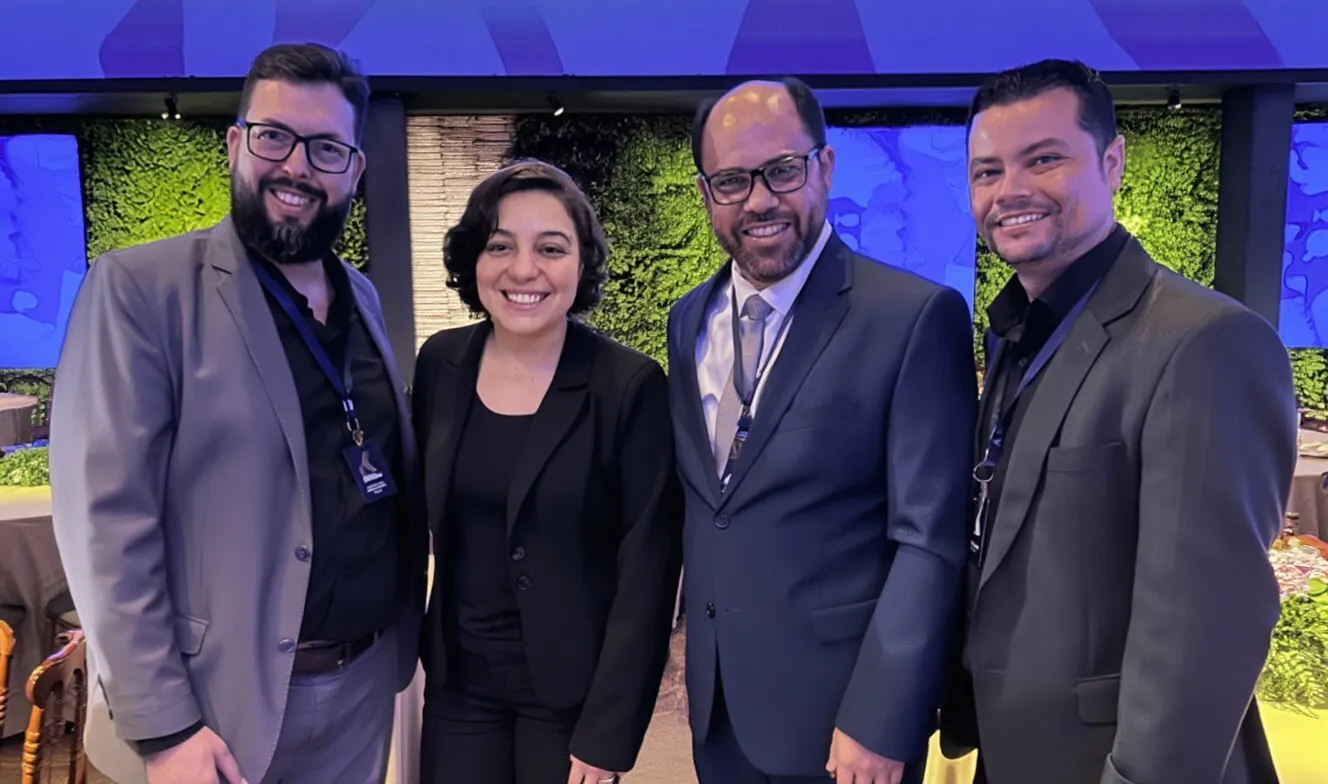 Fernando, Tatiana, Saulo, Wander (Bytebio) participando en un evento